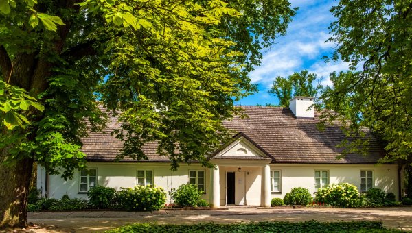 Fryderyk Chopin in Poland: A Journey Through the Composer’s Life and Legacy